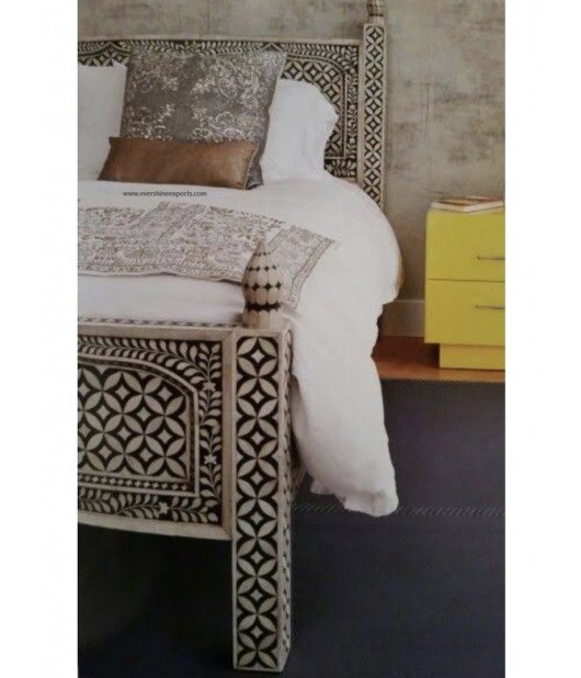 Geometric Pattern Vintage Bed Look King And Queen Size Bed